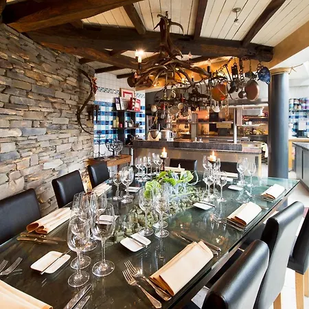 La Fontaine Du Sabotier ホテル