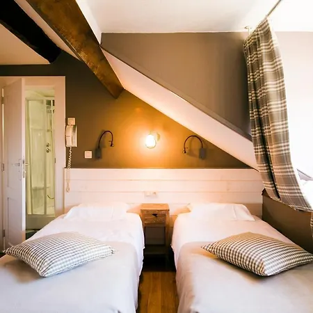 La Fontaine Du Sabotier Hotel