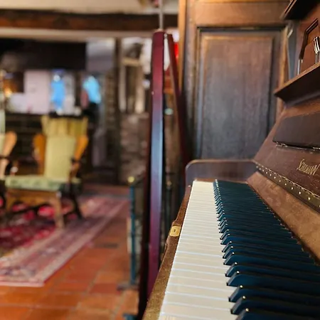 Hotel La Fontaine Du Sabotier