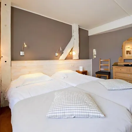 Otel La Fontaine Du Sabotier Awenne