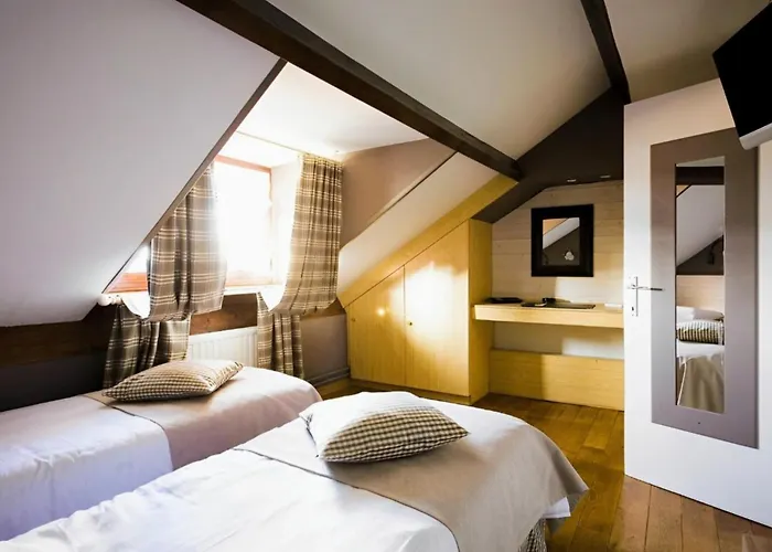 La Fontaine Du Sabotier