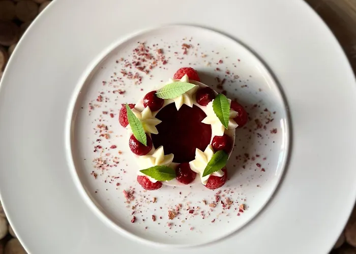 La Fontaine Du Sabotier